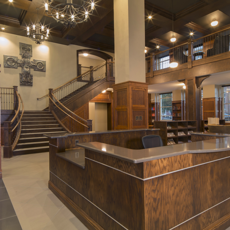 Hendon and Huckenstein Architects lobby, focused on front desk